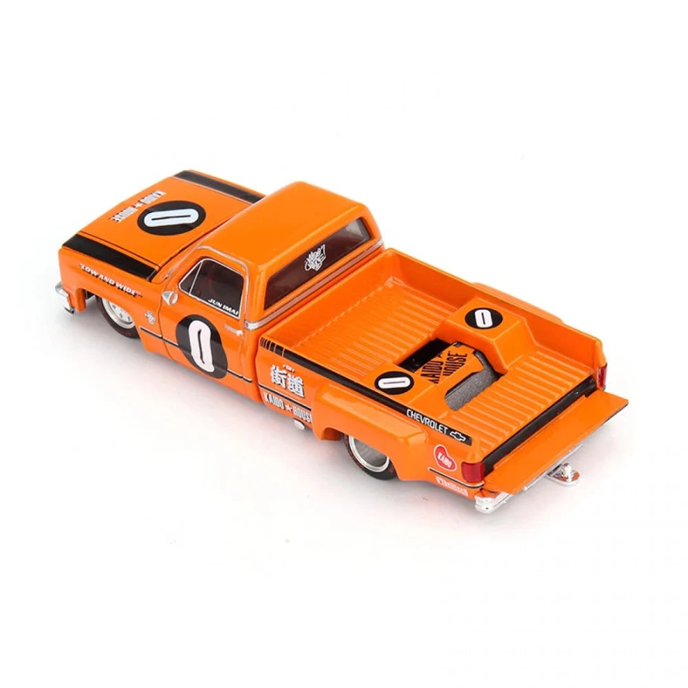 Toyworld-Byronbay-Lismore-Ballina--Mini-GT-1:64-Chevrolet-Silverado-Dually-Kaido-Works-V2-Above