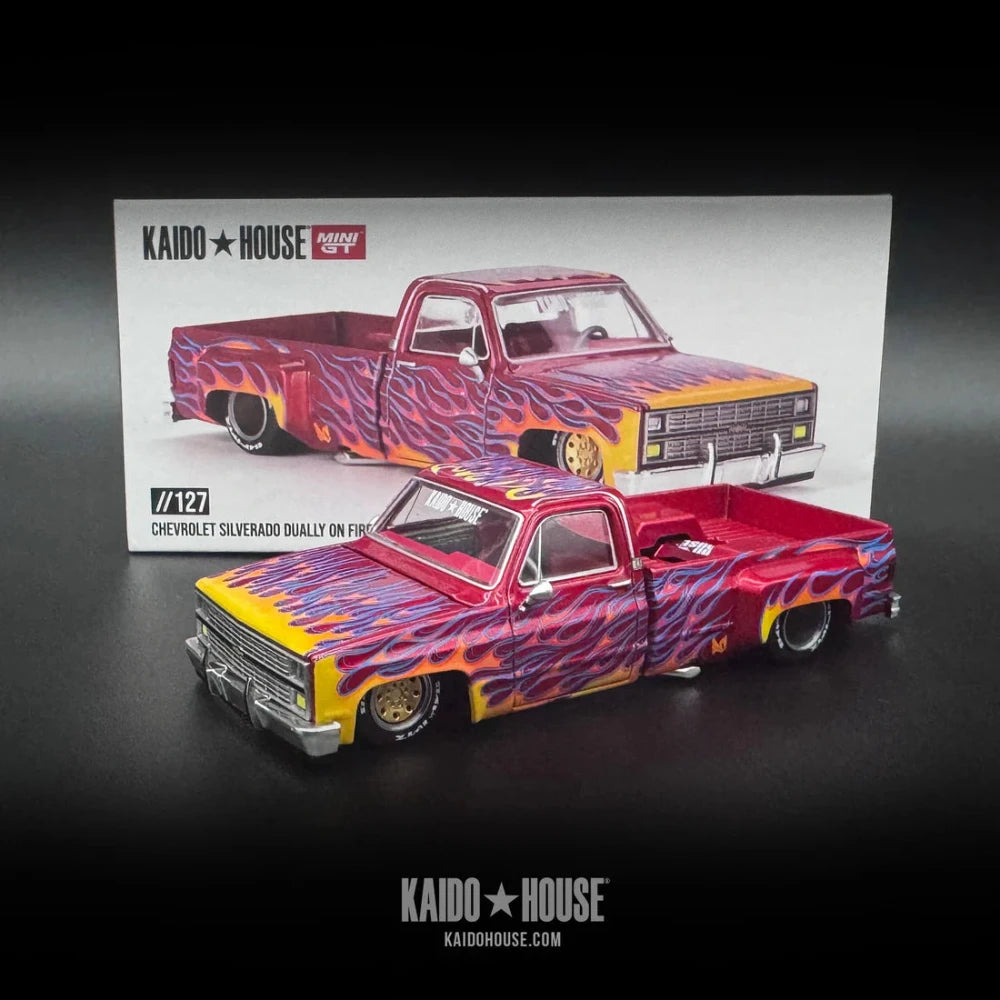 Mini GT - 1:64 Chevrolet Silverado Kaido House Dually on Fire V1