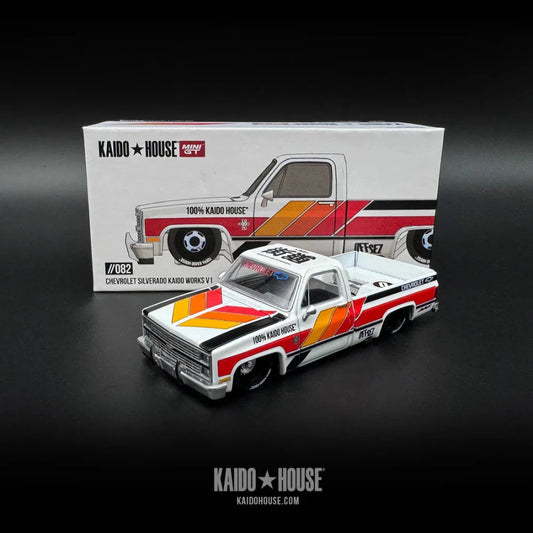 Toyworld-Byronbay-Lismore-Ballina-Mini-GT-1:64-Chevrolet-Silverado-GT-Kaido-House-Works-V1-White