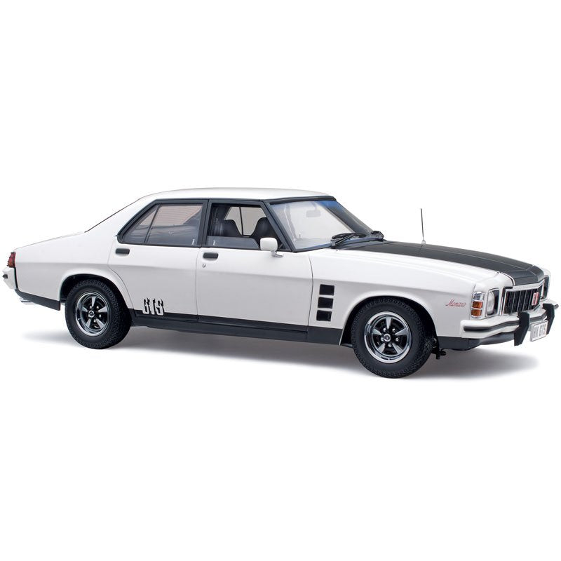 CC - 1:18 Holden HX Monaro GTS Cotillion White